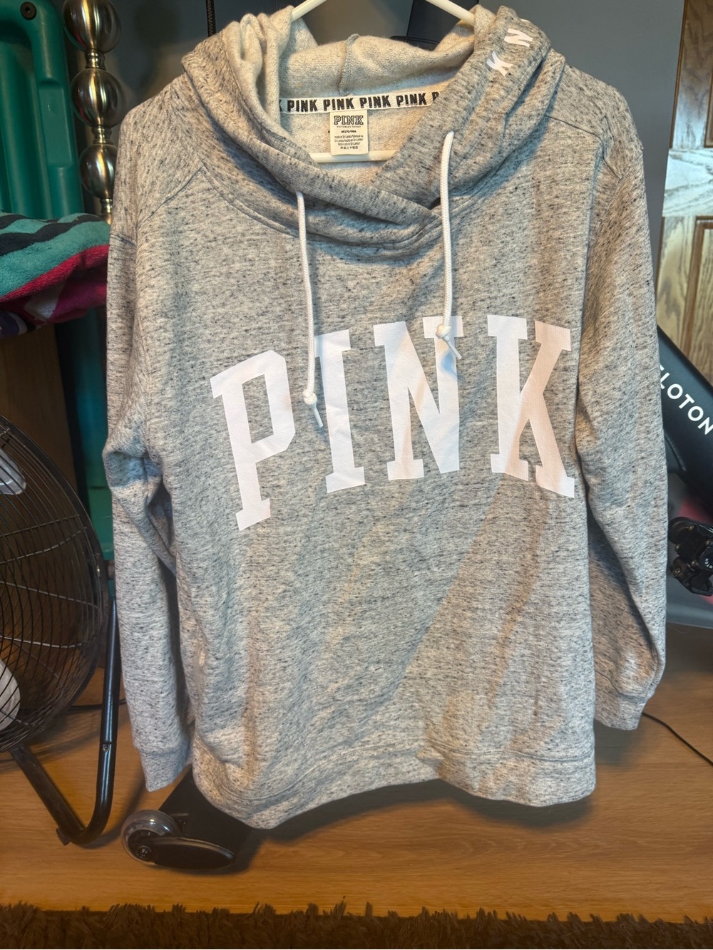 PINK Sweatshirt